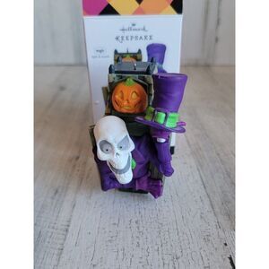 Hallmark stand up skeleton magic ornament Xmas